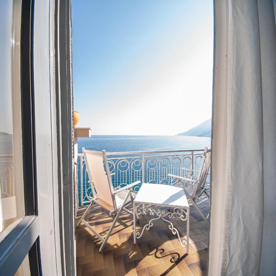 Hotel Club Due Torri Майори Экстерьер фото