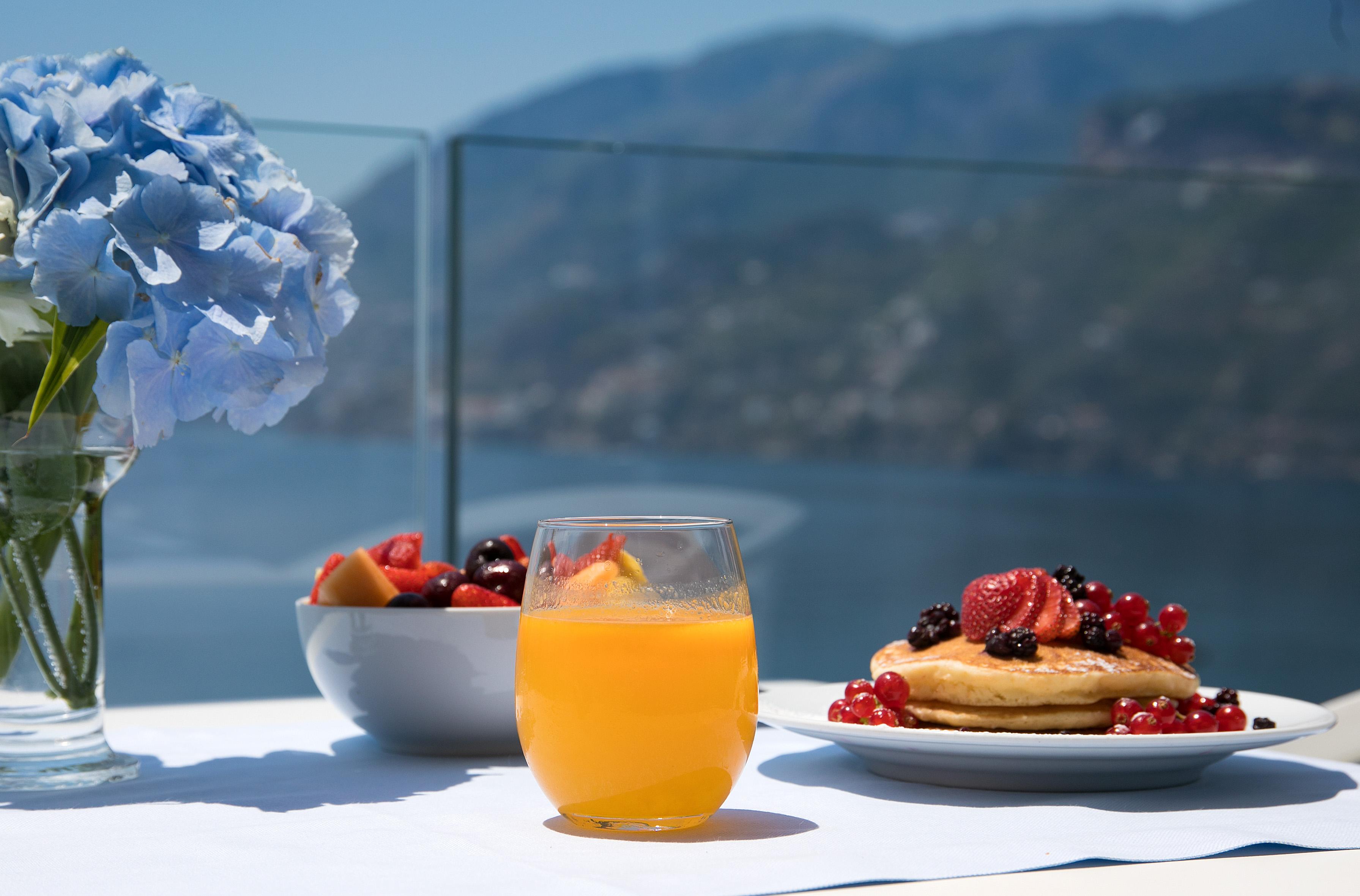 Hotel Club Due Torri Майори Экстерьер фото